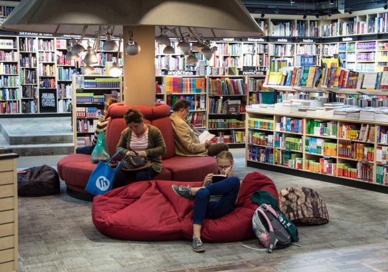 vente-ROCBARON-min_books_bookstore_book_reader_readers_reading_shop_sale_books-849006